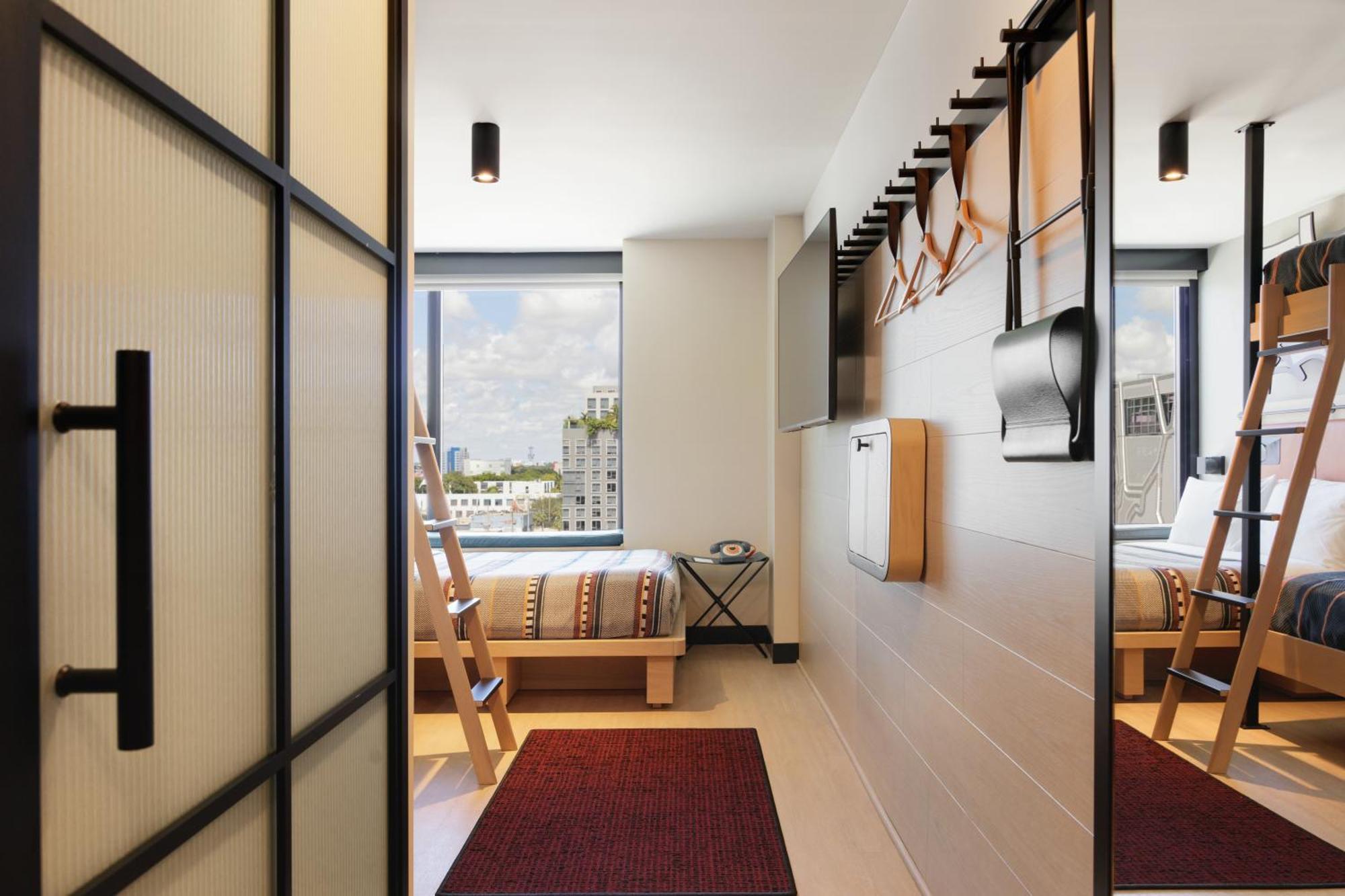 Moxy Miami Wynwood Hotel Exterior photo